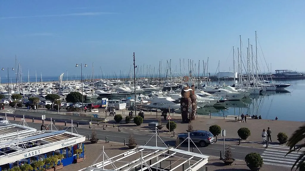 Al Centre Del Port Apartment Cambrils